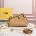 First Small Clutch Size: 26*9.5*18cm