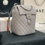 CHANEL Model: 91120# Size 25X20X10CM
