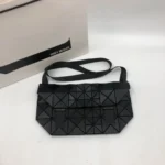 Miyake Life Size: 34*21*11.5CM