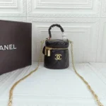 Chanel Vintage Cosmetic Bag Size: 12x11cm, Style: 212