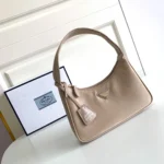 Prada shoulder bag Size: length 23x13cm 1NE515