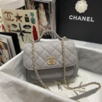 CHANEL pearl ball size: 19x7x14cm model number 93749 gray