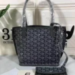Goyard size: 30*20cm