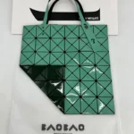Miyake Life Size: 34/34cm