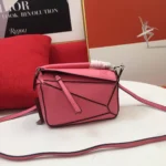 Calfskin Size: 18*12.5*8cm Model: 0150