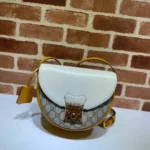 Size:644524 Size:22x19.5x6.5cm