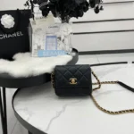 Chanel size: 12*17*4cm