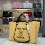 Shoulder bag Size: 39*29*16