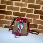 No.647801 Size:15.5X17X7.5cm