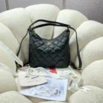 Size: 37cmX30cmX8cm