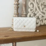 Chanel Size: 19cm Style: 81225 White