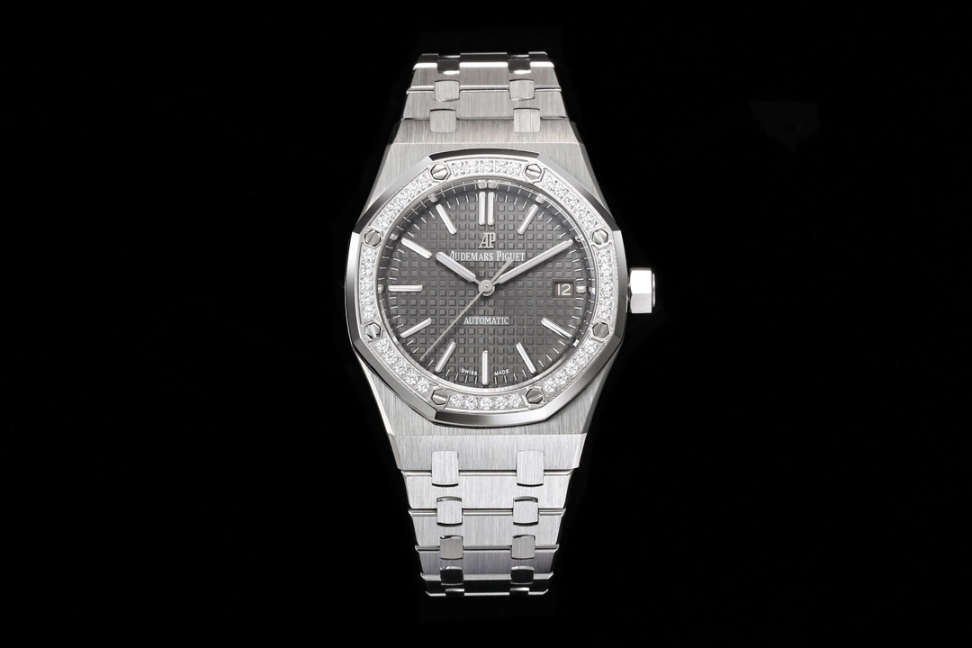 51515d3506a2ca993b483d001fa7144f-1.webp AP Royal Oak 15550/15451 Series 37MM - Image 1
