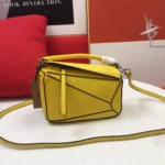 Calfskin Size:18*12.5*8cm Model:0150