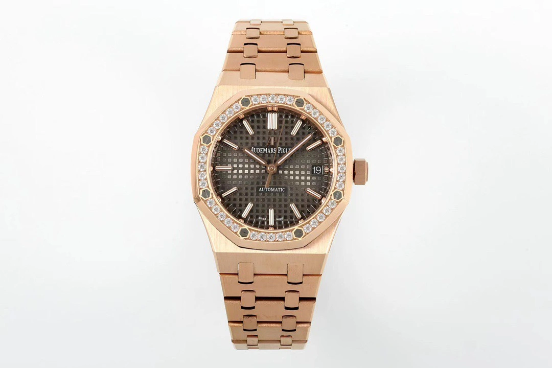 52f3c8ed1d1413c659dedc33bd9fa76e-1.webp AP Royal Oak Colored diamond version 15450 Series Super Clone 3120 integrated movement 37MM×9.8MM - Image 1
