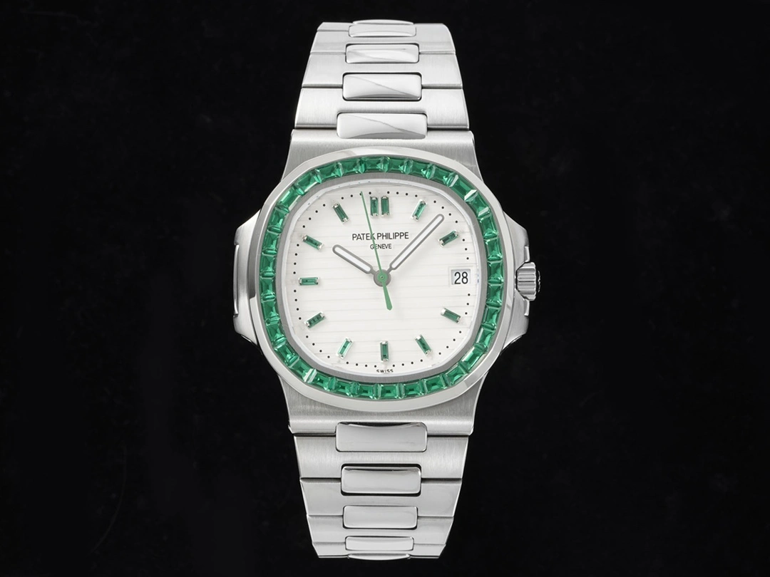 53000e924193ed00cf75c793f934e6e1-2.webp PP Nautilus Ruby Square Diamond Ref.5711 40MM - Image 1