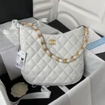 Sheepskin underarm bag Size: 26307cm Large: AS3631