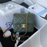 Chane key case size: 17X14.5X7.5cm