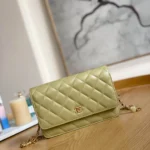 Chanel Model: 81225 Light Yellow Stewardess Bag Size: 19cm