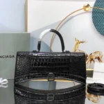 Balenciaga Handbag Model: DG-1007 Size: 6*15*35cm