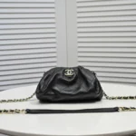 Chanel cloud bag size 22x16cm