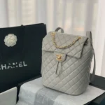 CHANEL Model: 91120# Size 25X20X10CM