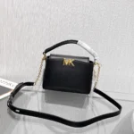 Mk Crossbody Tote Size: 21cmx9x14 Model: 340320300