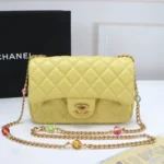 Chanel Size: 21*13*6 Style: 611