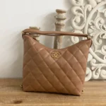 Chanel Model: 3488 Size: 25cmX27cmX9.5cm