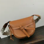 Model: 56t21 size: 20*19*11.5cm