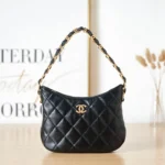 Sheepskin underarm bag Model number: AS3562 Size: 17.5X24X6cm
