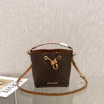 Mk Size:18cmx18cmx10cm