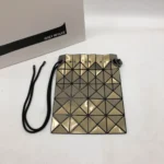 Issey Miyake Bucket Bag Size: 28.5/23cm.