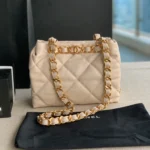 CHANEL shoulder bag Model: AS3502 Size: 24X29X10Cm