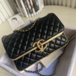 CHANEL Model: 57276 Size: 26cm
