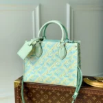 Model: M46270 Size: 25.0 x 19.0 x 11.5 cm