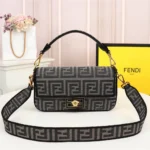 Fendi Vintage Size: 26 14cm
