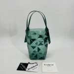 Miyake Life Size: 29.0x34.8x11.6cm