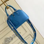 Model: M58706 Size: 23.5 x 17.5 x 11.5 cm