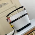 Model: M57813 Size:25 x 22.5 x 13 cm
