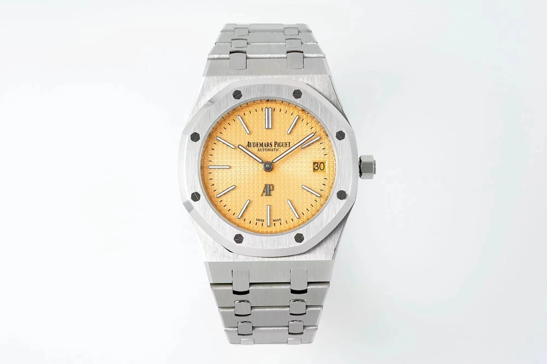 9202a48ef54a6c7abcc5ba96bb6d36dd-1.webp AP Royal Oak 15202(JUMBO) Series Super Clone 2121 movement 39×8.6MM - Image 1