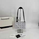 Miyake Life Size: 300*155*155mm Size: 400*195*195mm