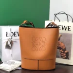 Bucket bag Size: 32-26-13CM