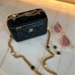 Chanel size: 11*8.5*7cm