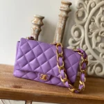 Chanel chain bag Style number: 3215