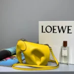 Lemon yellow Size: 19*15*10cm