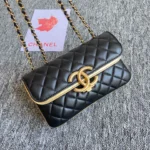 CHANEL Model: 57275 Size: 13x4x21cm