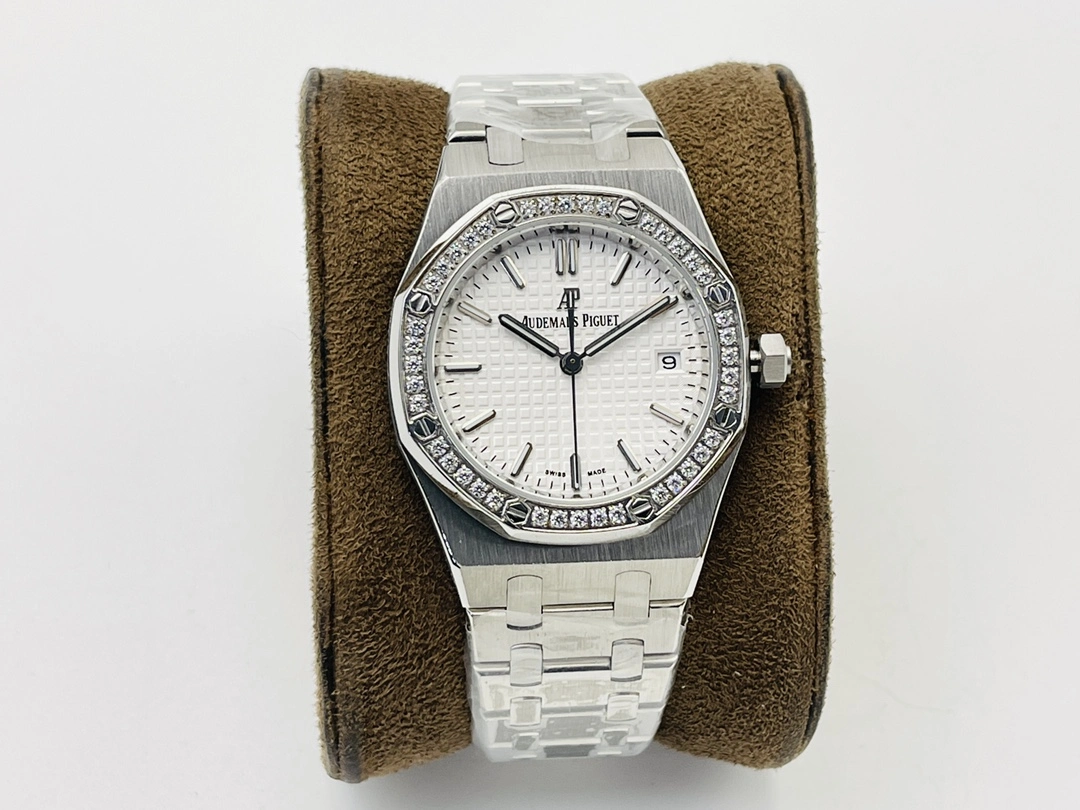 a83f23a263081b7f352474f7635c9aeb-1.webp AP Royal Oak 77350 Series 34MM - Image 1
