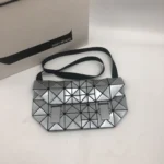 Miyake Life Size:34*21*11.5CM