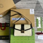 Size: 27x18x7cm