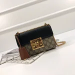 Size:409487 Size:20x12.5x8cm